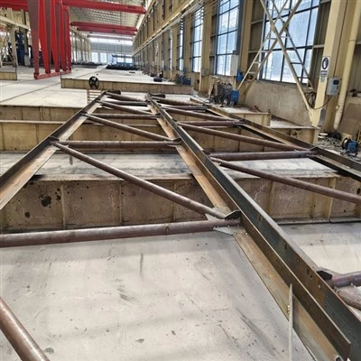 Aanpasbare traliekolommen van constructiestaal